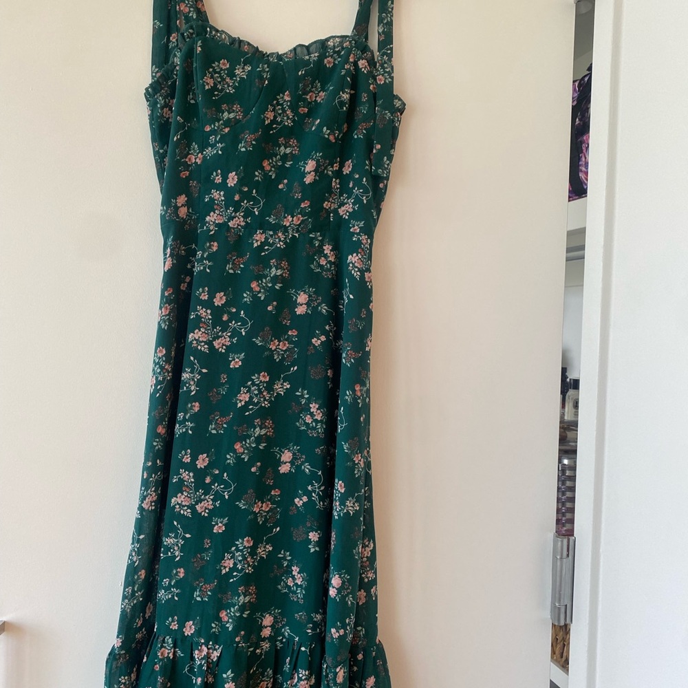 Commense Dark Green Floral Maxi Dress